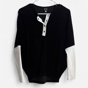 Black & White Long Sleeve Velour Henley Top Size Small